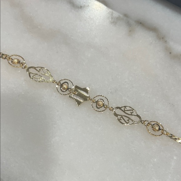 Elegant Gold Women's Ankle Bracelet - Picture 3 of 3